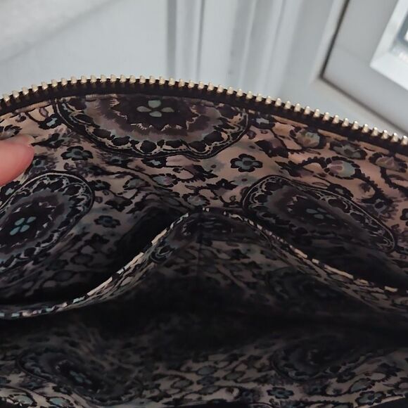 Vera Bradley Black Leather Crossbody Bag - Picture 9 of 12